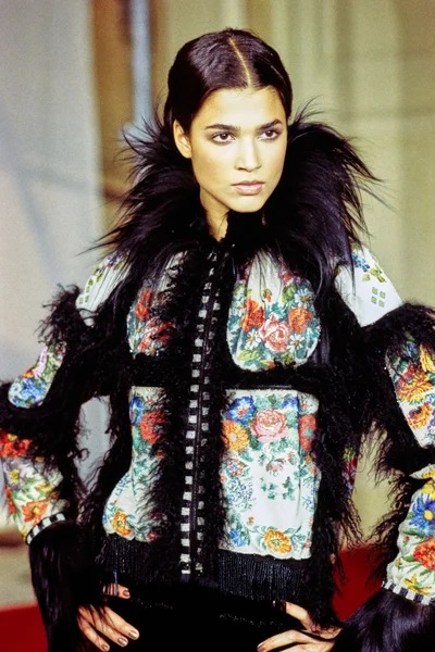 Look 35